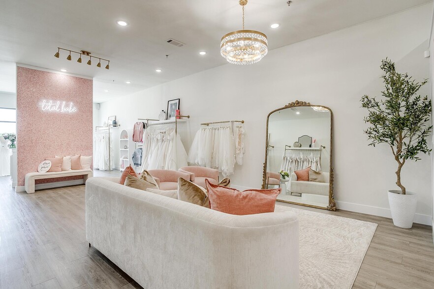 More Photos Of 1801 Lone Oak Rd, Weatherford Storefront Retail Office For Lease