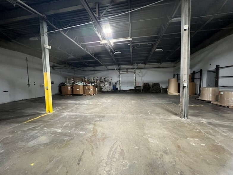 More Photos Of 1150 McConnell Rd, Woodstock Warehouse For Sale