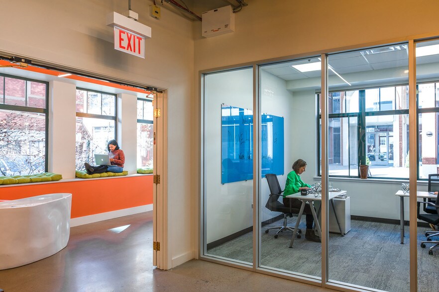 More Photos Of 1495 Canyon Blvd, Boulder Coworking Space