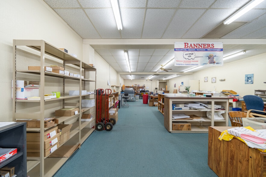 More Photos Of 656 W Lancaster Blvd, Lancaster Restaurant For Sale