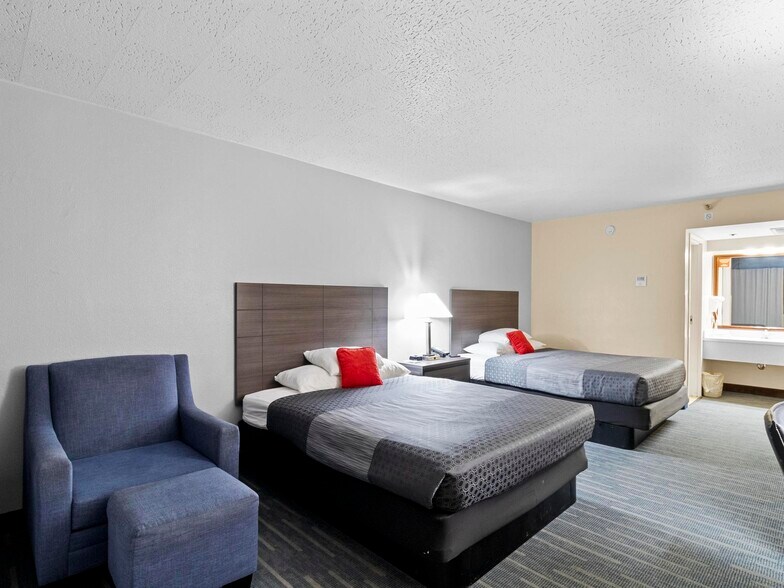 More Photos Of 850 S Bluff St, Saint George Hotel For Sale