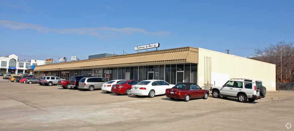 More Photos Of 3001-3027 Lackland Rd, Fort Worth Freestanding For Sale