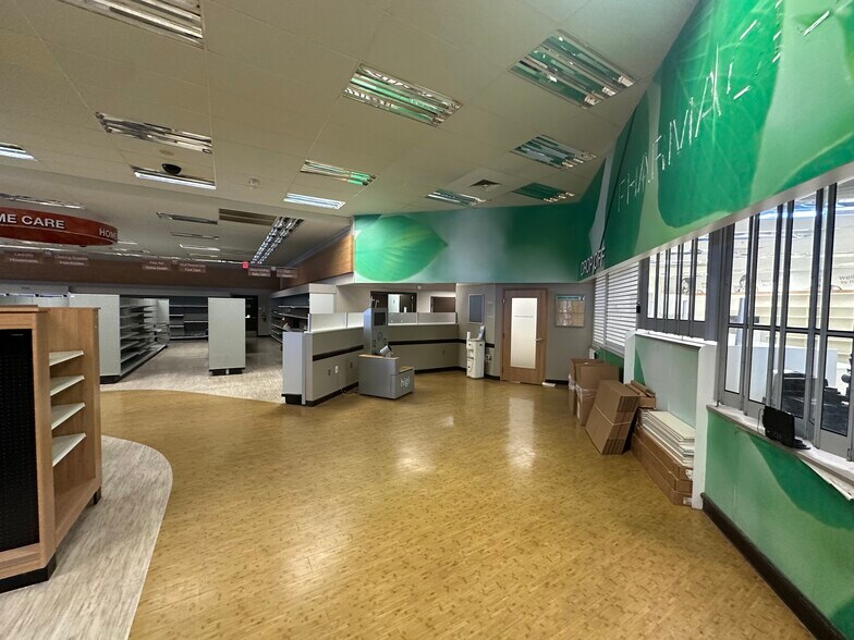 More Photos Of 265 N Union St, Olean Drugstore For Lease