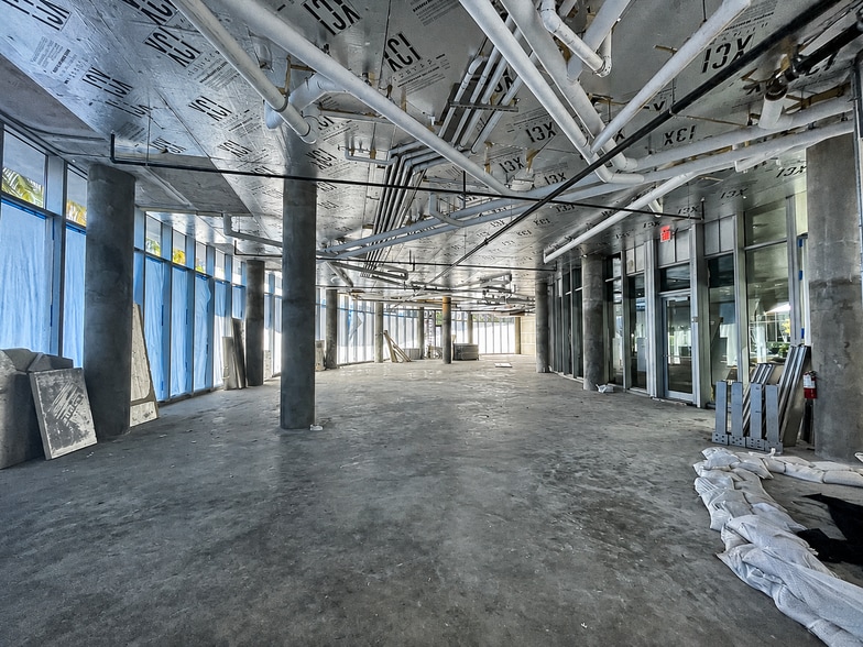 More Photos Of 1 Collins Ave, Miami Beach Apartments For Sale