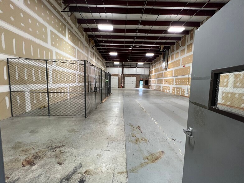 More Photos Of 19 Shea Way, Newark Light Manufacturing For Lease