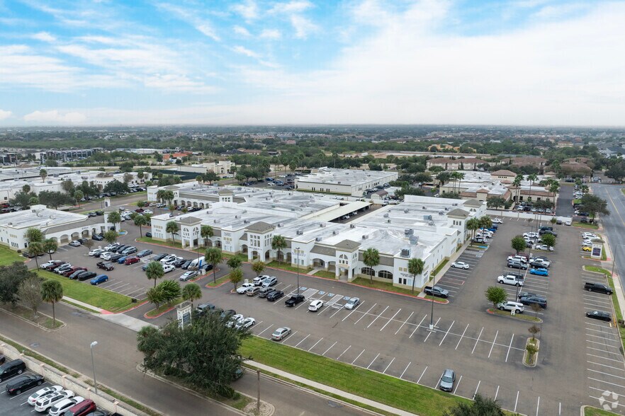 More Photos Of 1200 E Savannah Ave, McAllen Medical For Sale