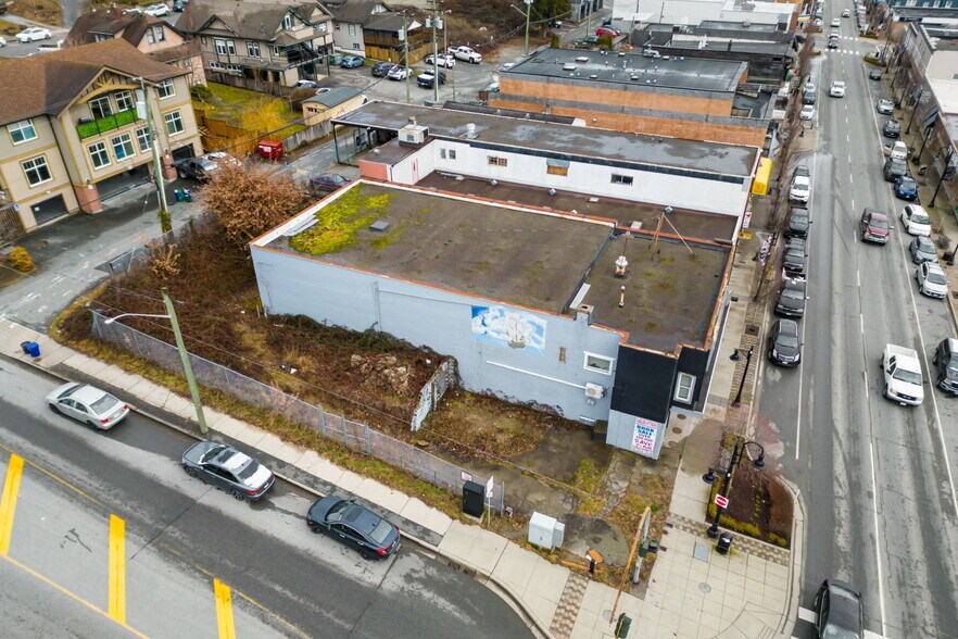 More Photos Of 33017 1st Av, Mission Flex For Sale