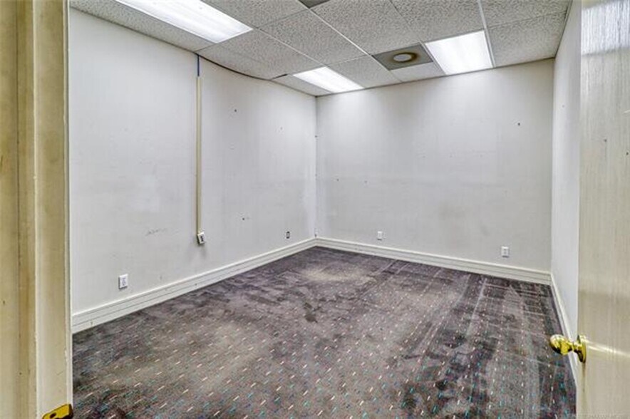 More Photos Of 111-117 S Main St, Eufaula Office For Sale