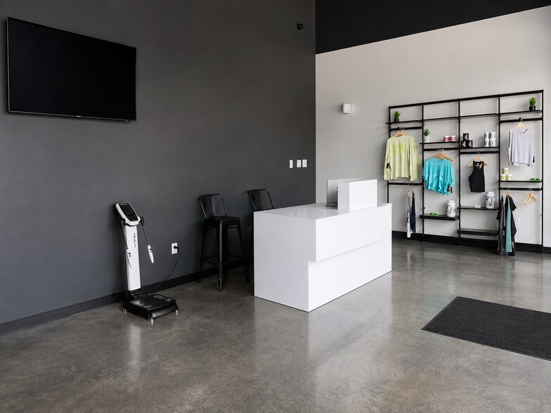 More Photos Of 25131 FM 2978 Rd, Tomball Freestanding For Lease