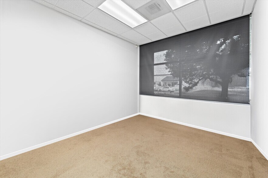 More Photos Of 7433-7439 Lampson Ave, Garden Grove Warehouse For Sale