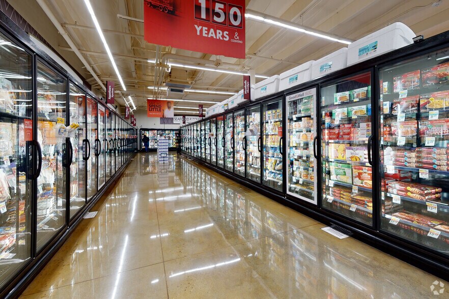 More Photos Of 3111 E Florence Ave, Huntington Park Supermarket For Sale