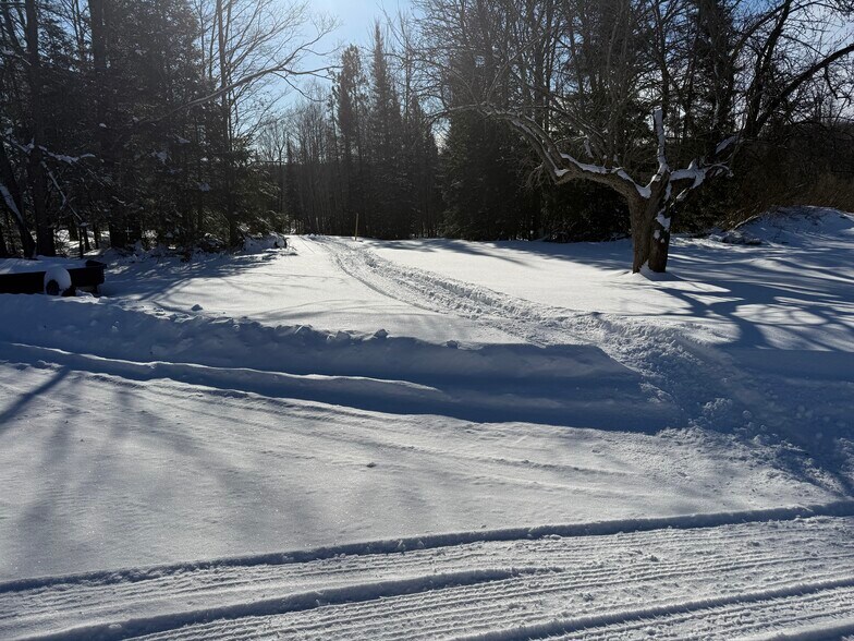 More Photos Of 1640 W US-2, Crystal Falls Restaurant For Sale