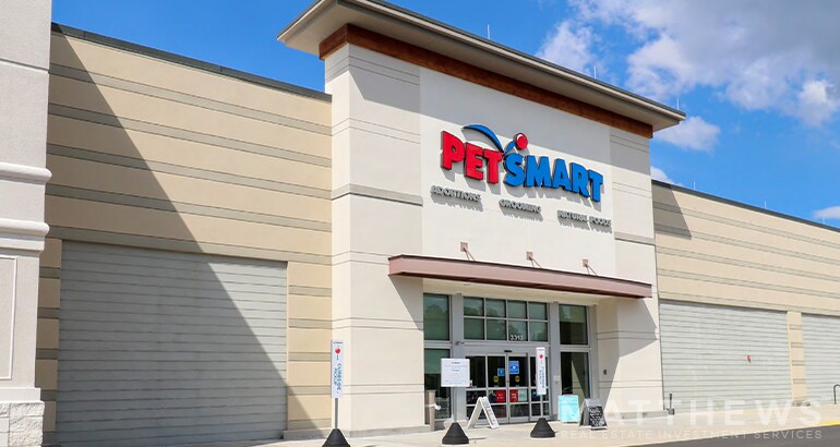 More Photos Of 3311-3327 Lithia Pinecrest Rd, Valrico Storefront For Sale