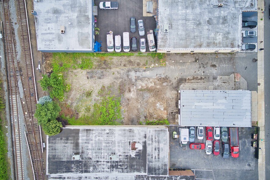 More Photos Of 88 S Bayles Ave, Port Washington General Retail For Sale