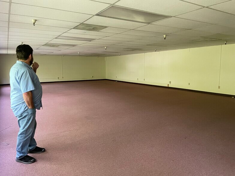 More Photos Of 1602 Pike St NW, Auburn Research And Development For Lease