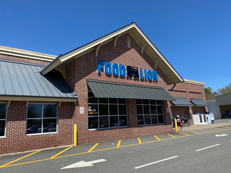 More Photos Of 110-126 Scottsville Ctr, Scottsville Unknown For Lease