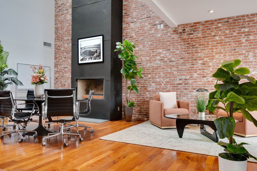 More Photos Of 1411-1413 Cloverfield Blvd, Santa Monica Apartments For Sale