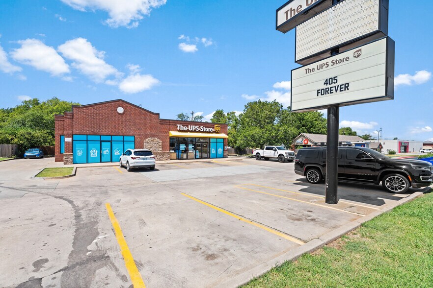 More Photos Of 1212 S Air Depot Blvd, Oklahoma City Office For Sale
