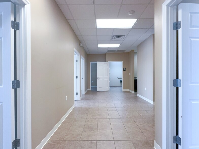 More Photos Of 8400 Astronaut Blvd, Cape Canaveral Medical For Sale