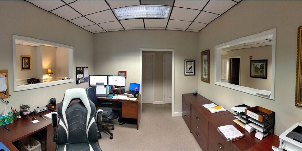More Photos Of 7229 Albemarle Rd, Charlotte Office For Sale