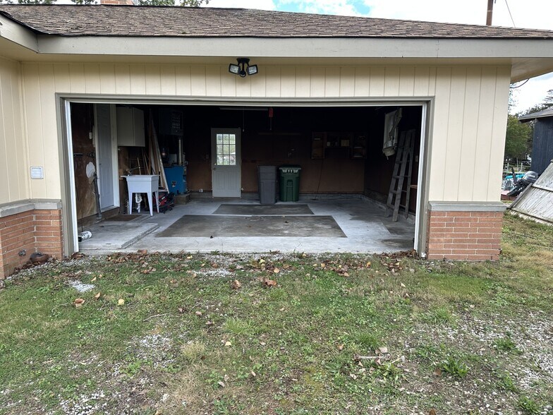 More Photos Of 208 E Island Dr, Eastlake Land For Sale