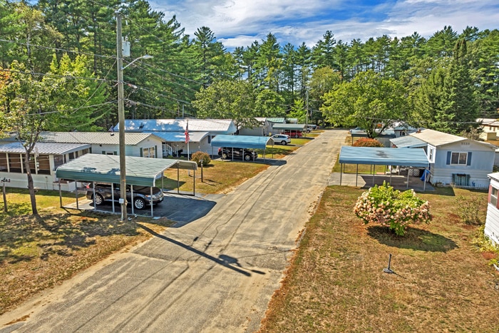 More Photos Of 12 Daisy Ln, Franklin Manufactured Housing Mobile Home Park For Sale