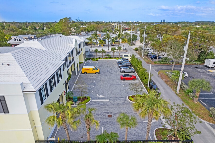 More Photos Of 325 NE 5th Ave, Delray Beach Office For Lease