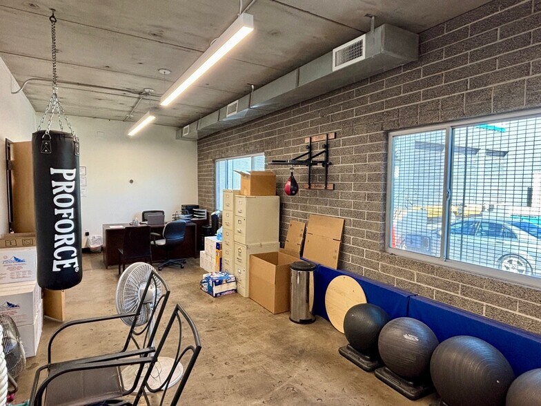 More Photos Of 1880 W Fillmore St, Phoenix Warehouse For Sale