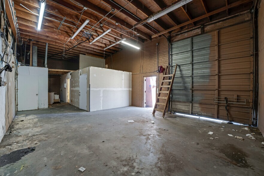 More Photos Of 10920 S La Cienega Blvd, Inglewood Warehouse For Sale