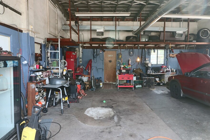 More Photos Of 1335 Harding Hwy, Richland Auto Repair For Sale