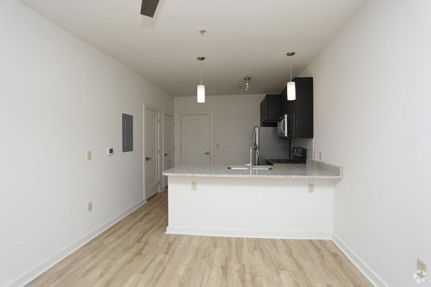 More Photos Of 174 E Main St, Spartanburg Apartments For Lease