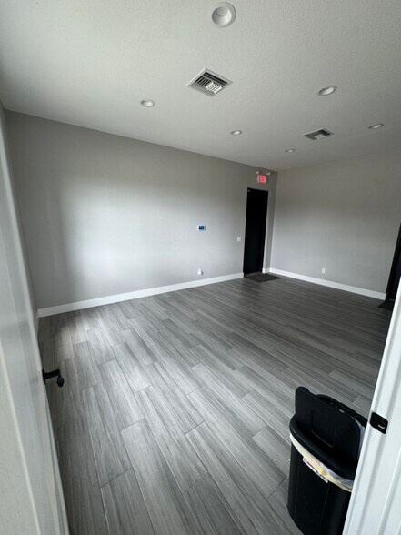 More Photos Of 2972 W US Highway 27, Clewiston Warehouse For Lease