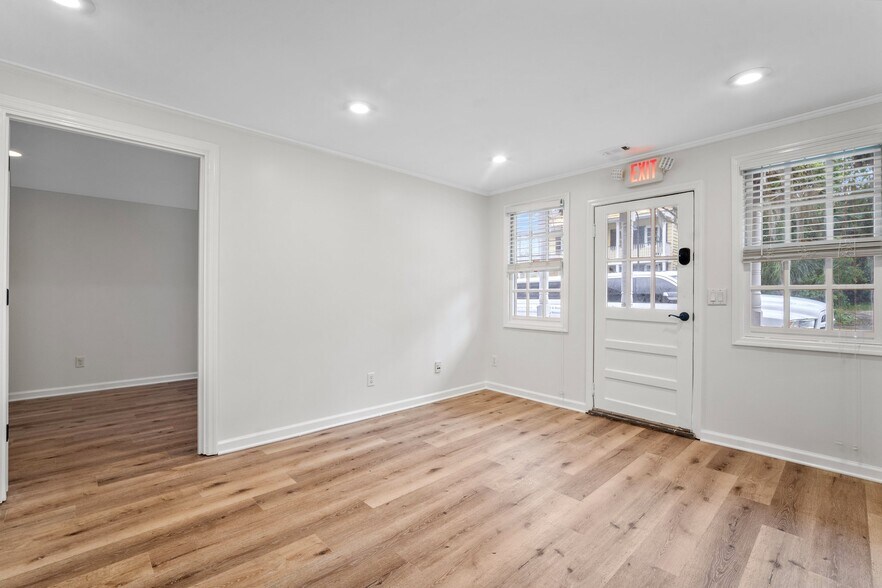 More Photos Of 609 Carteret St, Beaufort Storefront Retail Residential For Lease