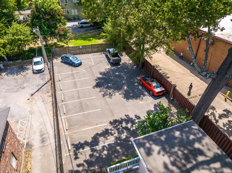 More Photos Of 40 S Idlewild St, Memphis Office For Sale