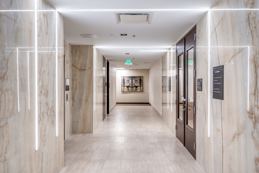 More Photos Of 16051 Addison Rd, Addison Office For Lease