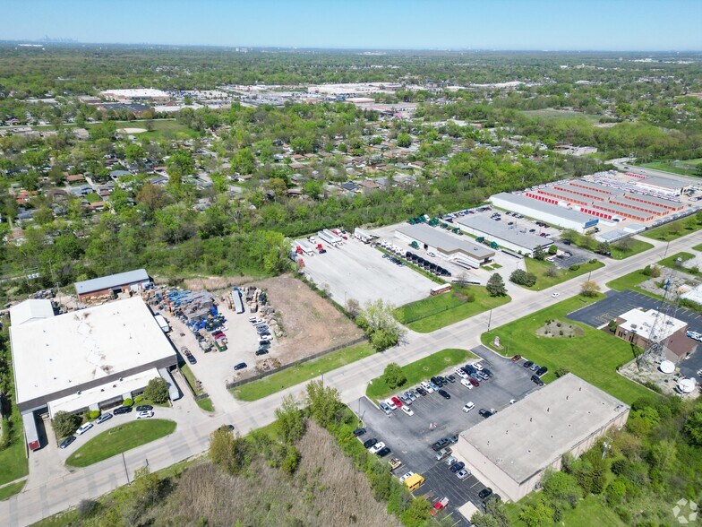 More Photos Of 68 North St, Park Forest Parking Lot For Sale