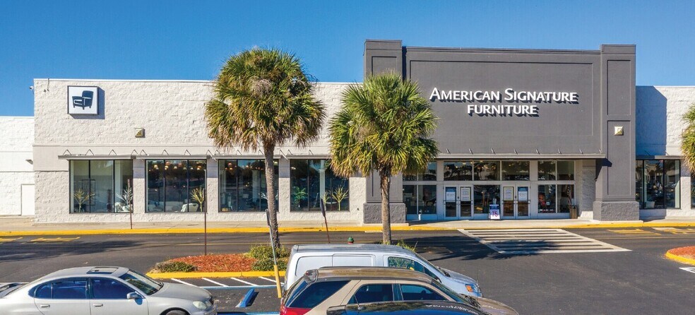 More Photos Of 7149-7475 W Colonial Dr, Orlando Unknown For Lease