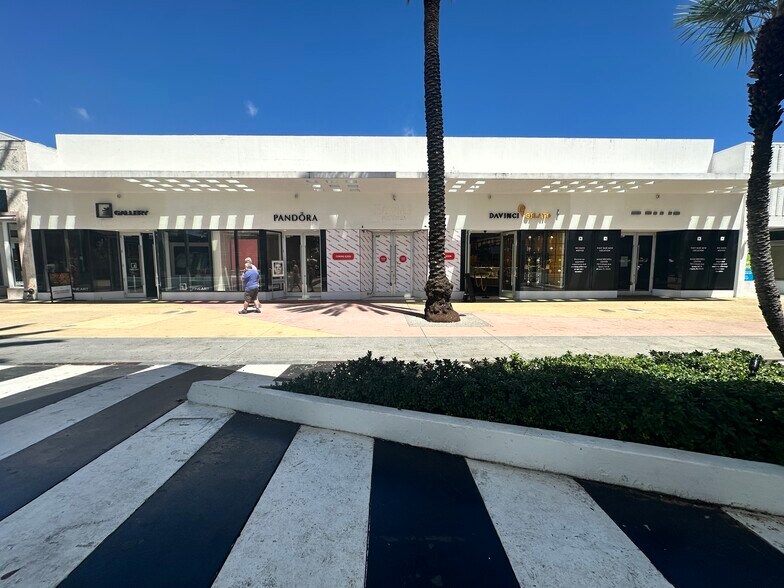 Primary Photo Of 643-657 Lincoln Rd, Miami Beach Storefront For Lease