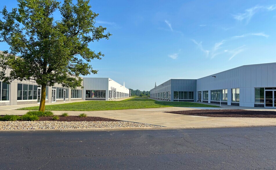 More Photos Of 9911 Avon Lake Rd, Burbank Unknown For Lease