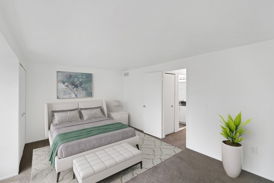 More Photos Of 2154 Hyde Park Rd, Detroit Apartments For Sale