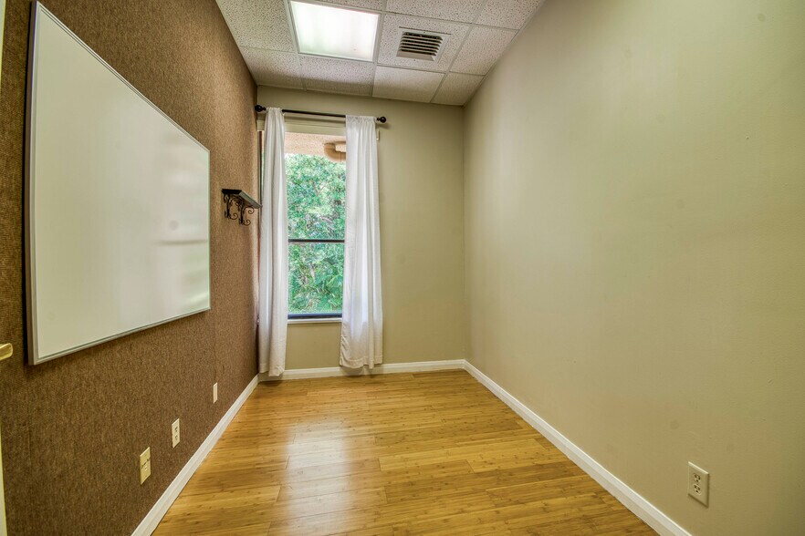 More Photos Of 11211 Prosperity Farms Rd, Palm Beach Gardens Medical For Sale