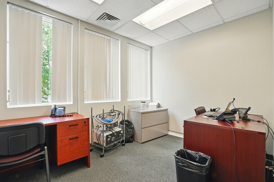 More Photos Of 91 Washington St, Taunton Medical For Lease