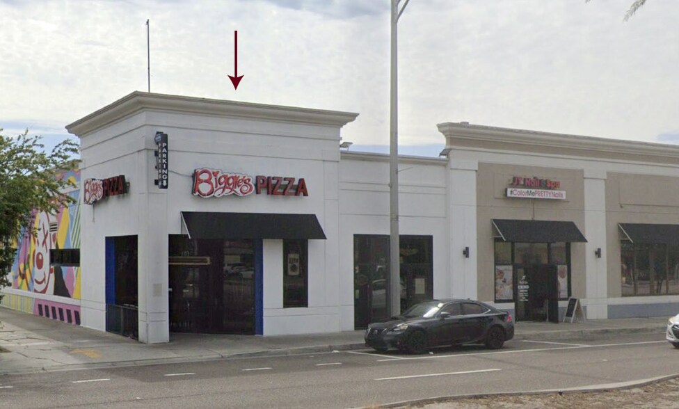 More Photos Of 311 3rd St N, Jacksonville Beach General Retail For Lease