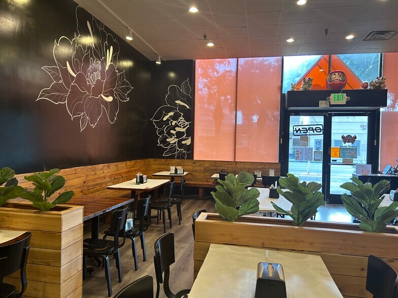 More Photos Of 1314 N King St, Honolulu Restaurant For Lease