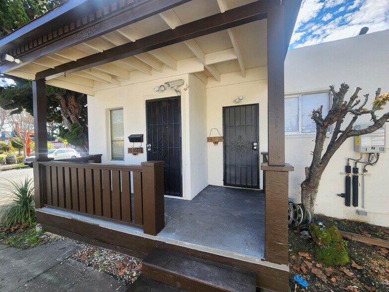 More Photos Of 392-398 MacArthur Blvd, San Leandro Storefront For Sale