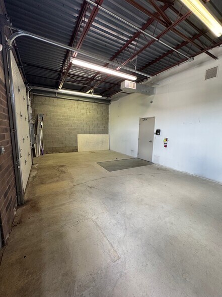 More Photos Of 6325 Cochran Rd, Solon Office For Sale