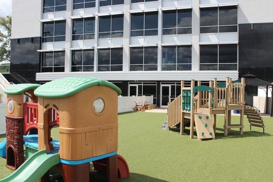 More Photos Of 304 Cambridge Rd, Woburn Office For Lease