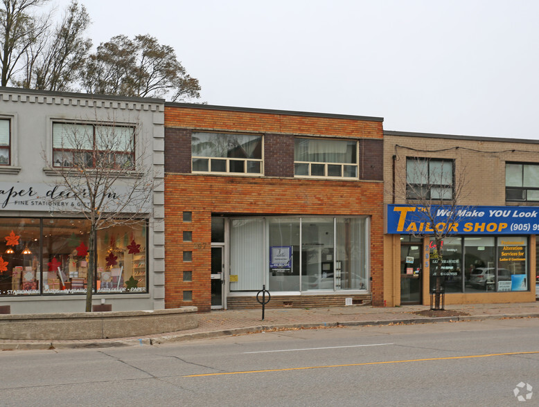 Primary Photo Of 297 Lakeshore Rd E, Mississauga Storefront Retail Residential For Lease