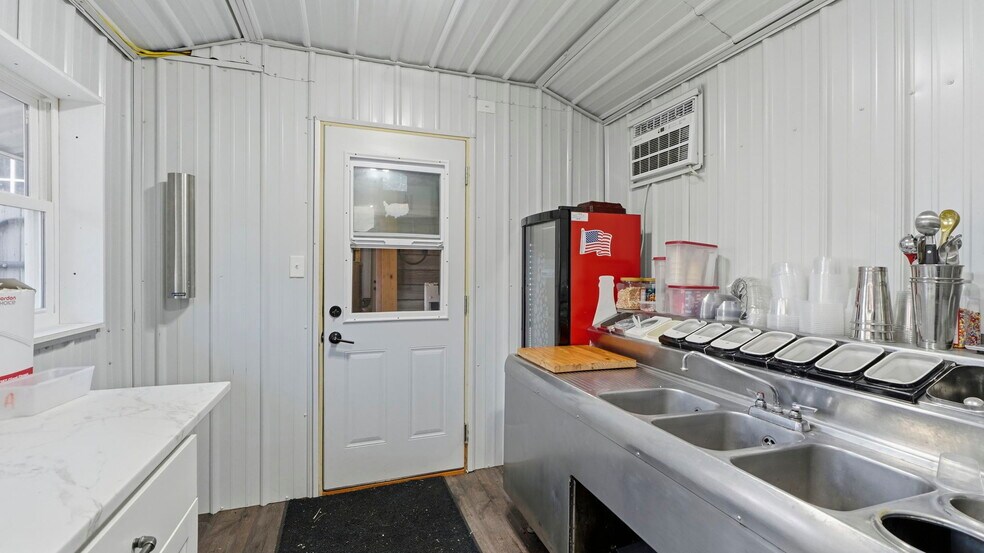 More Photos Of 109 Center St, Larwill Restaurant For Sale