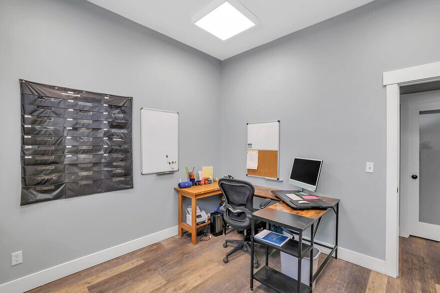 More Photos Of 105 E Jacob St, Mccall Service For Sale